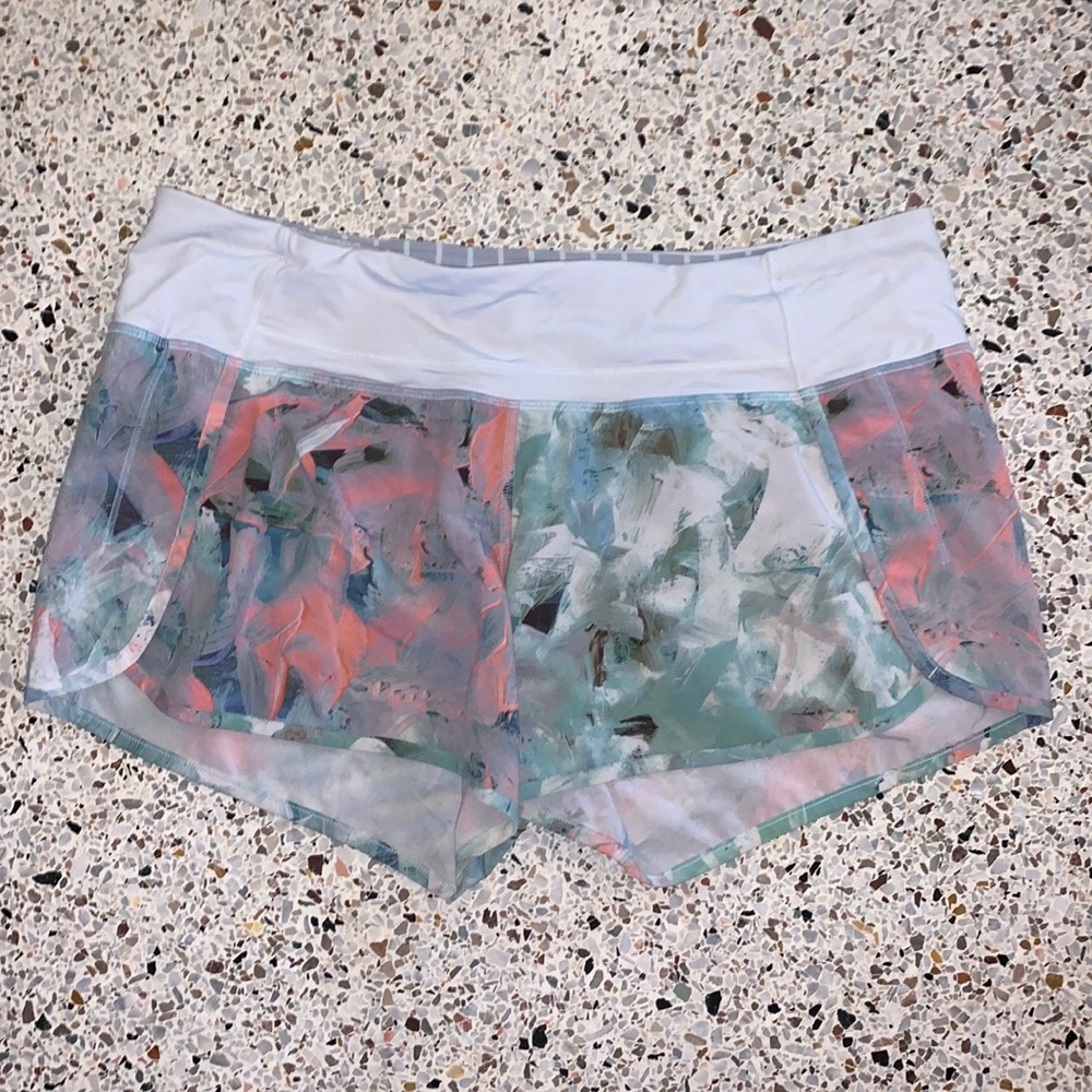 EUC Lululemon Speed shorts size 10